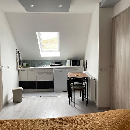 Jasmin Apartment House Vonyarcvashegy Esterno foto