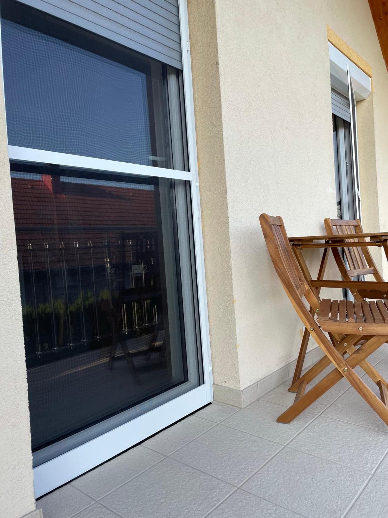 Jasmin Apartment House Vonyarcvashegy Esterno foto